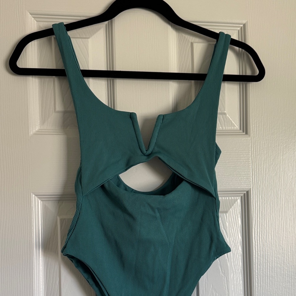 Summerful Ribbed Swimsuit - Picture 1 of 8